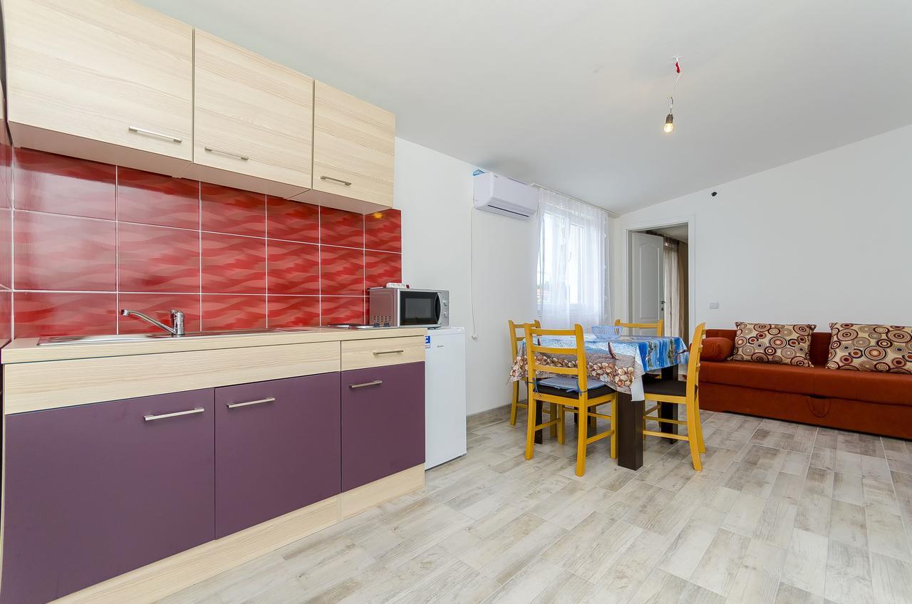 Apartments Mirko I Anda Donji Okrug  외부 사진