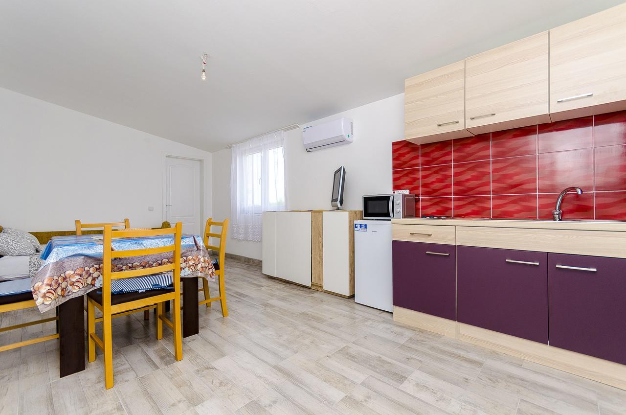 Apartments Mirko I Anda Donji Okrug  외부 사진