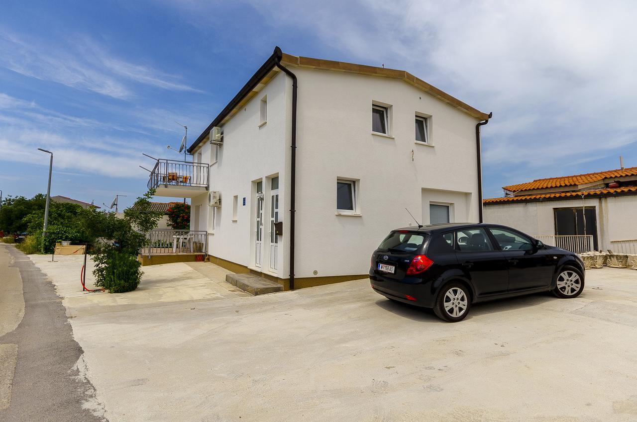 Apartments Mirko I Anda Donji Okrug  외부 사진