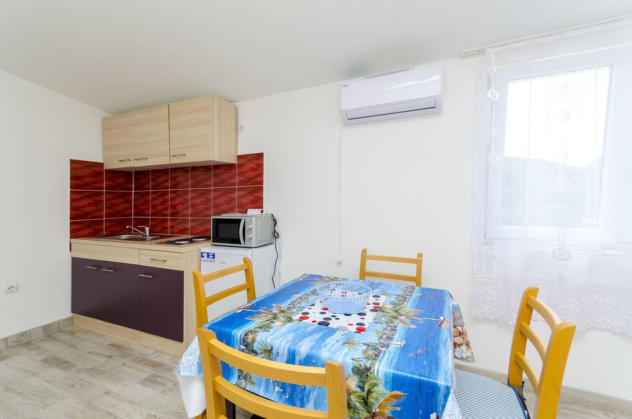 Apartments Mirko I Anda Donji Okrug  외부 사진