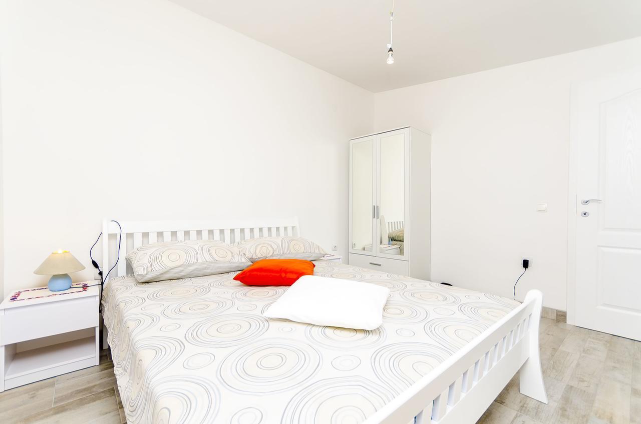 Apartments Mirko I Anda Donji Okrug  외부 사진