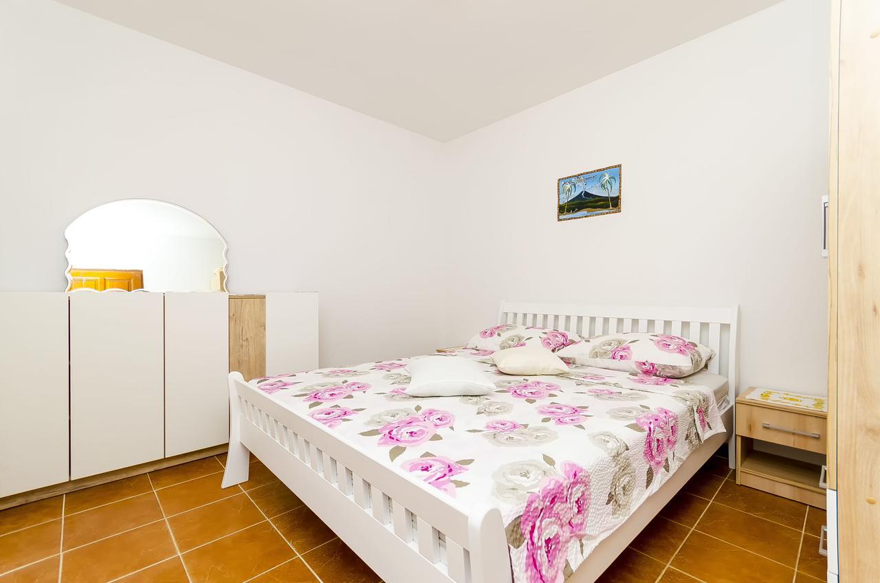 Apartments Mirko I Anda Donji Okrug  외부 사진