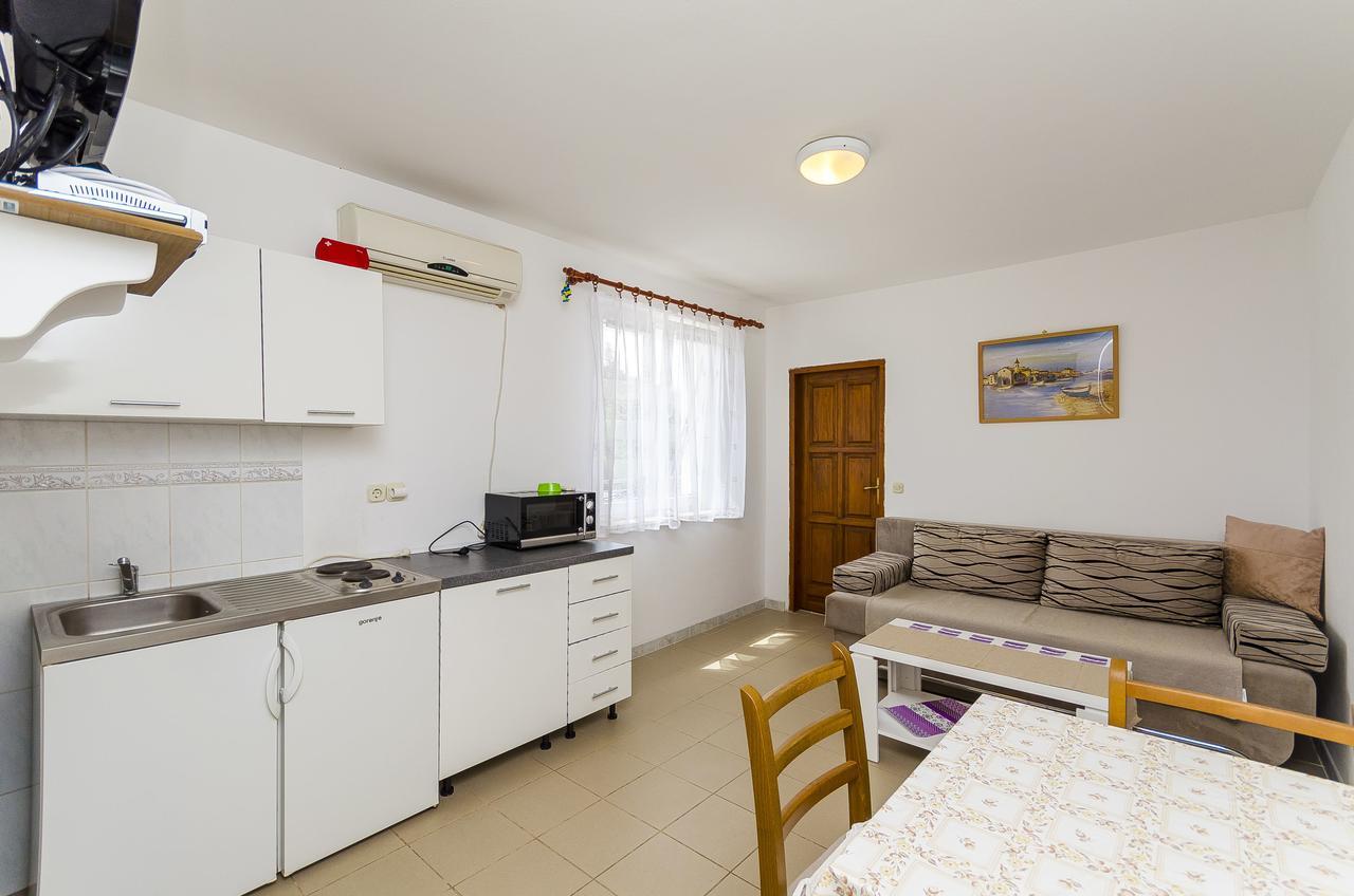 Apartments Mirko I Anda Donji Okrug  외부 사진