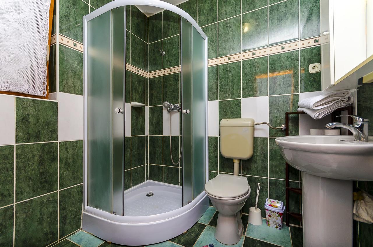 Apartments Mirko I Anda Donji Okrug  외부 사진